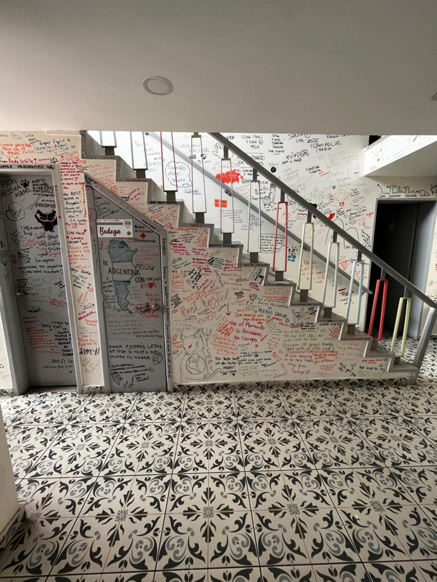 Urbana Hostel Богота Экстерьер фото