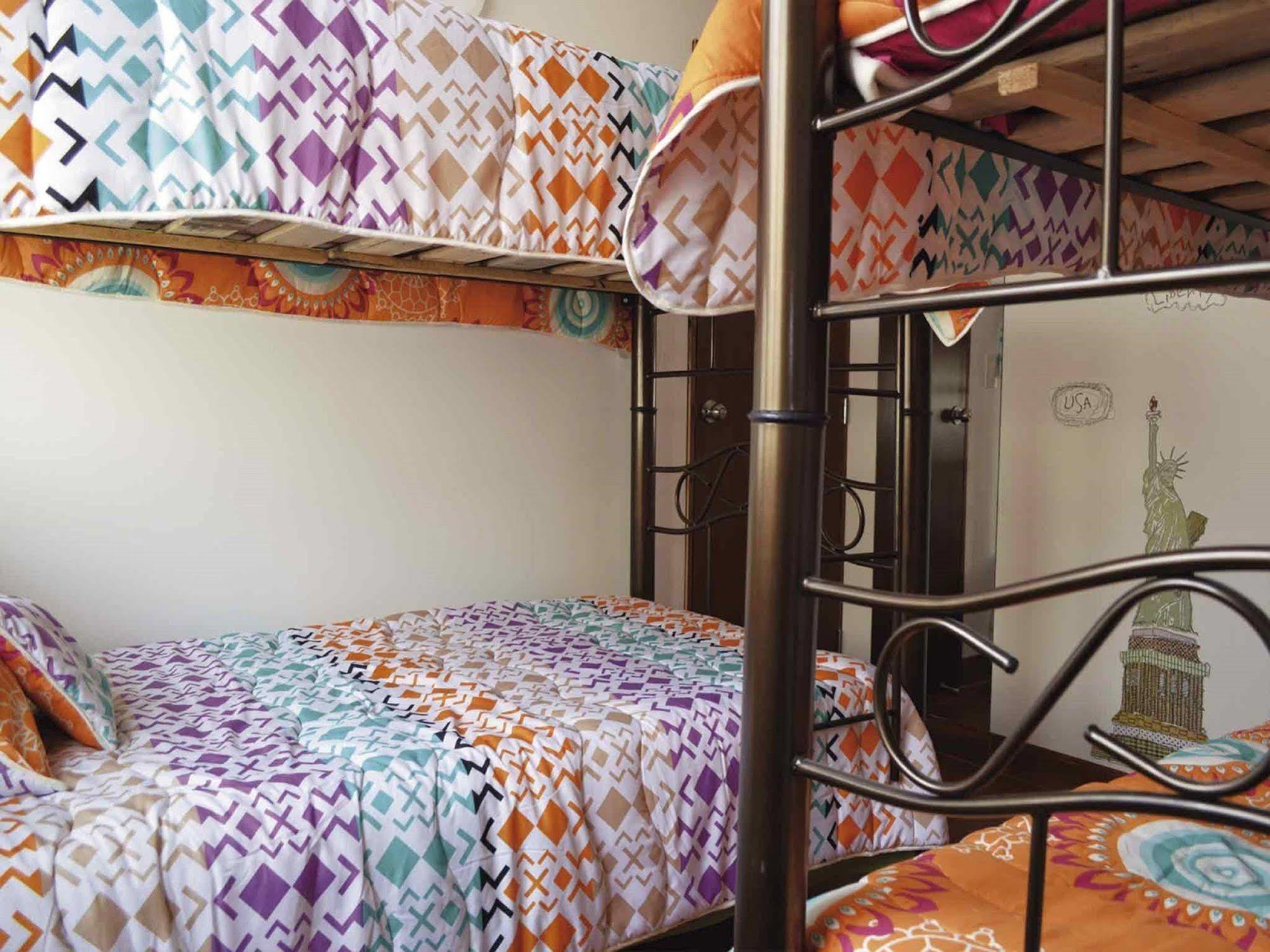 Urbana Hostel Богота Экстерьер фото